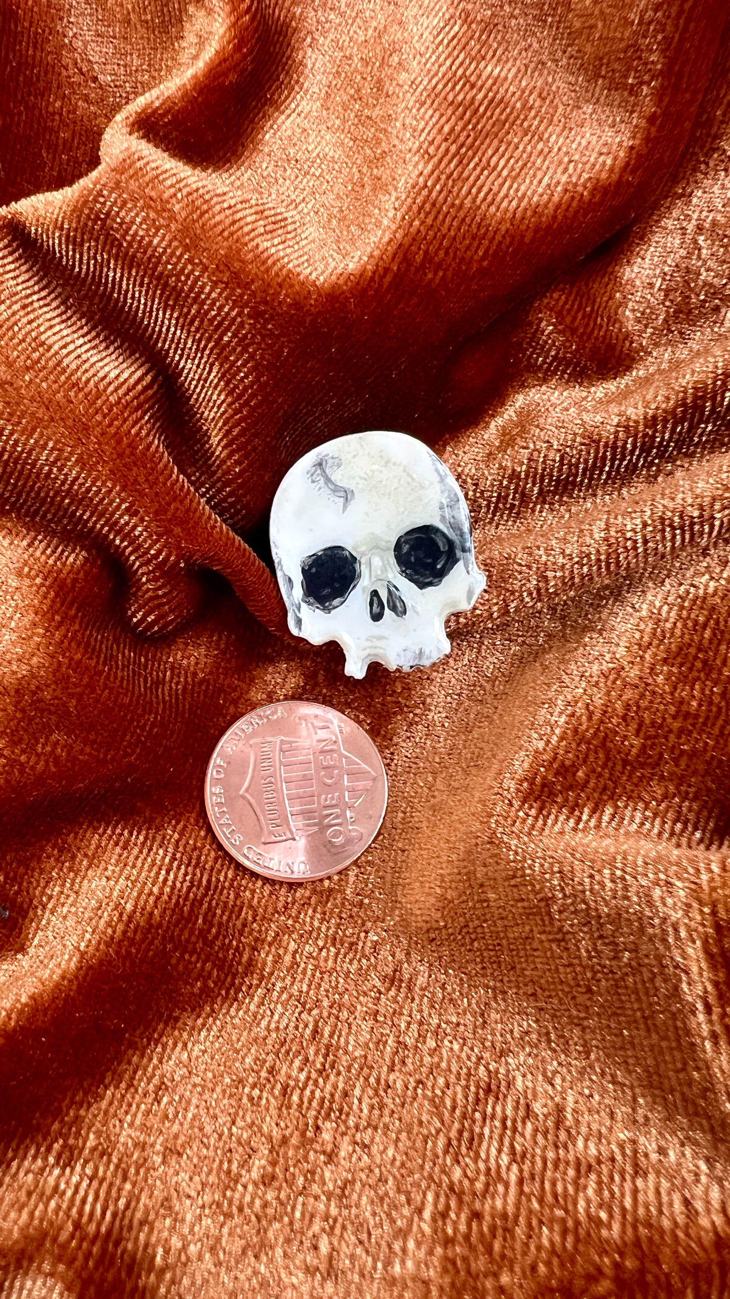 Skull Pin