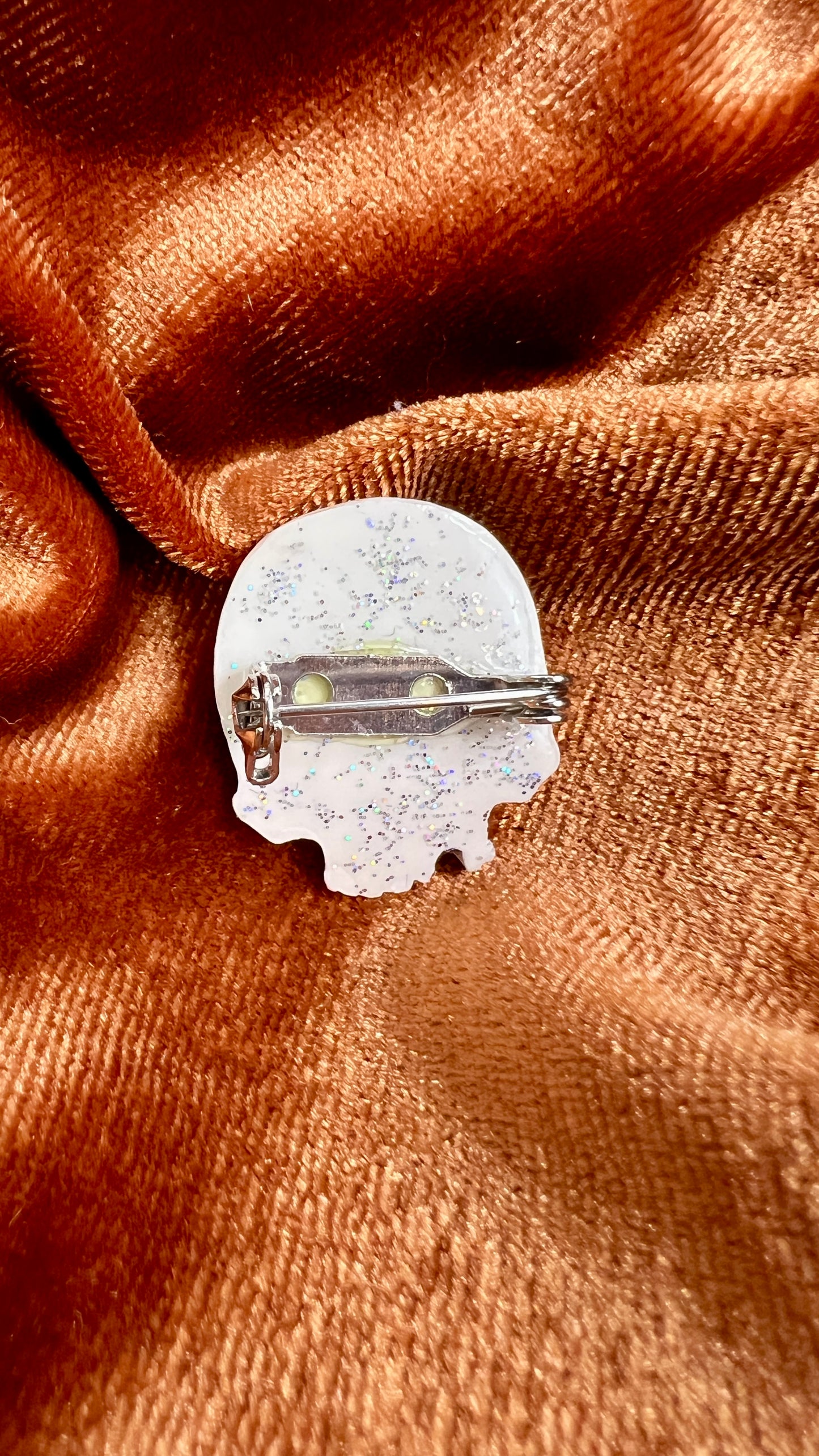 Skull Pin
